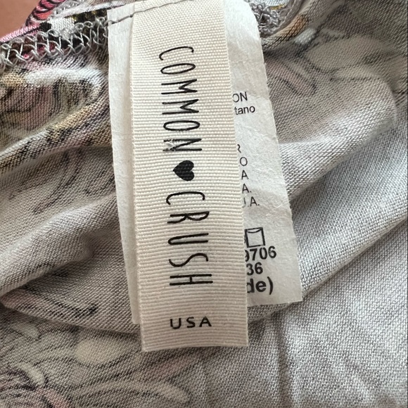 Grey and floral dress - Picture 5 of 5